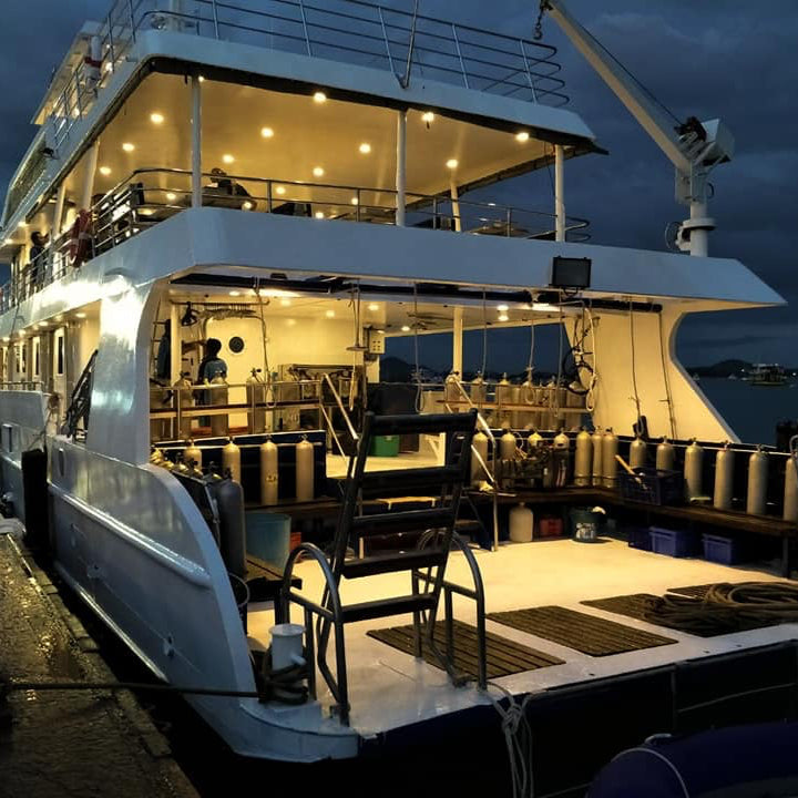 SUKELLUSSAFARI - 5 päivää/ 4 yötä - M/V ANDAMAN QUEEN - Similan, Koh Bon, Tachai, Surin, Richelieu Rock (max 14 sukellusta)