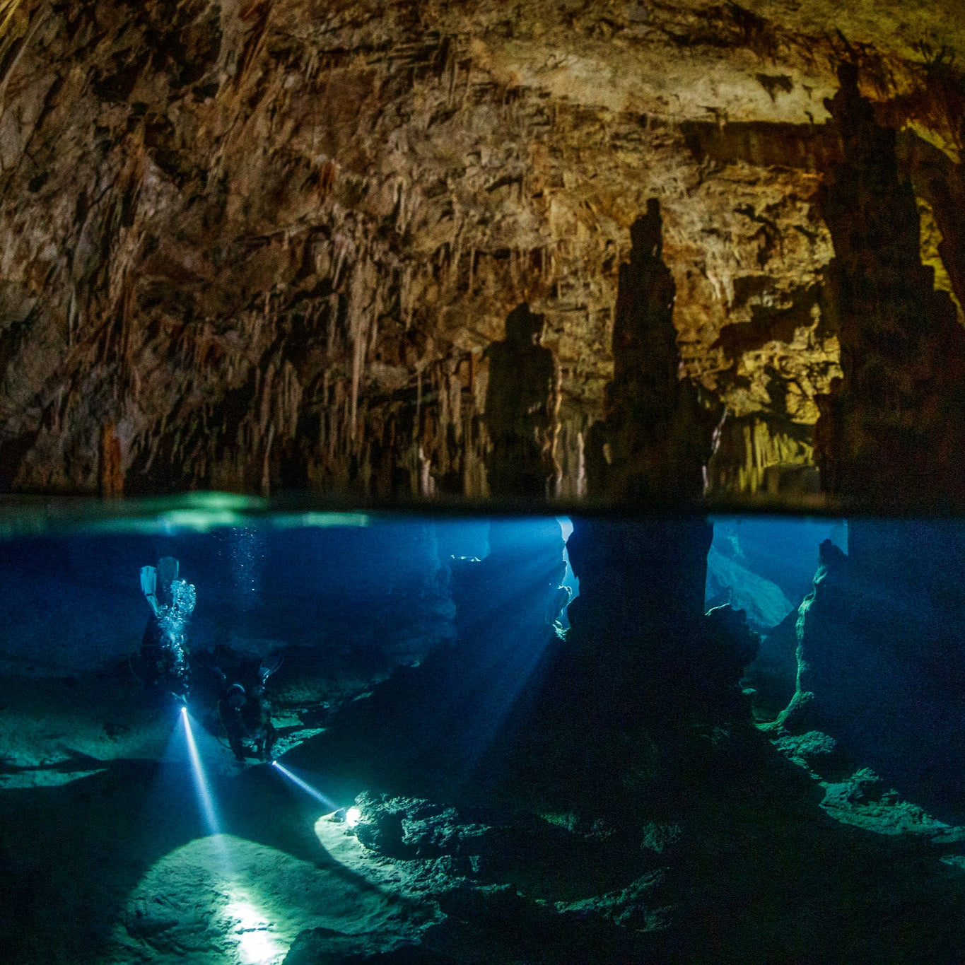 ELEPHANT CAVE- Sukellusretki (Kreeta)
